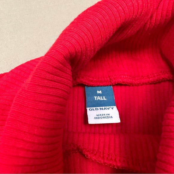 OLD NAVY bundle of two ribbed long sleeve and turtle neck, women’s M. - Picture 4 of 5
